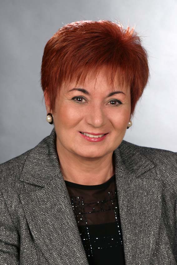 Bakos Ildikó